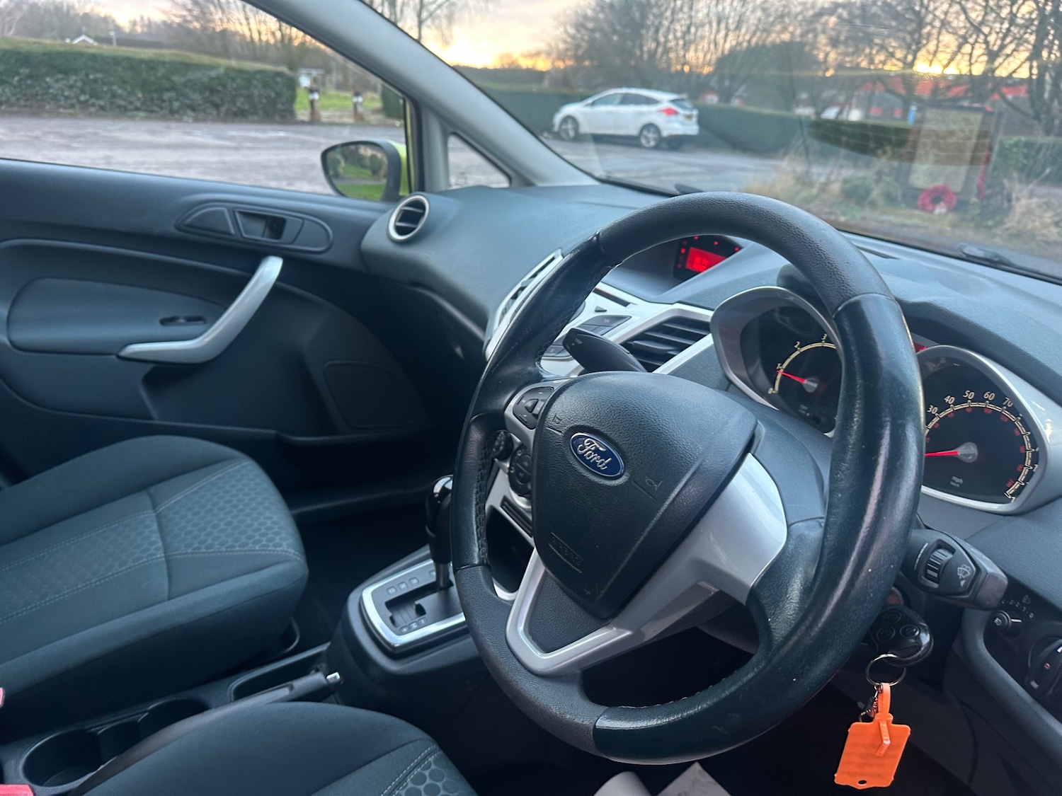 Used Ford Fiesta 2010 for sale - 77391960: Photo 9