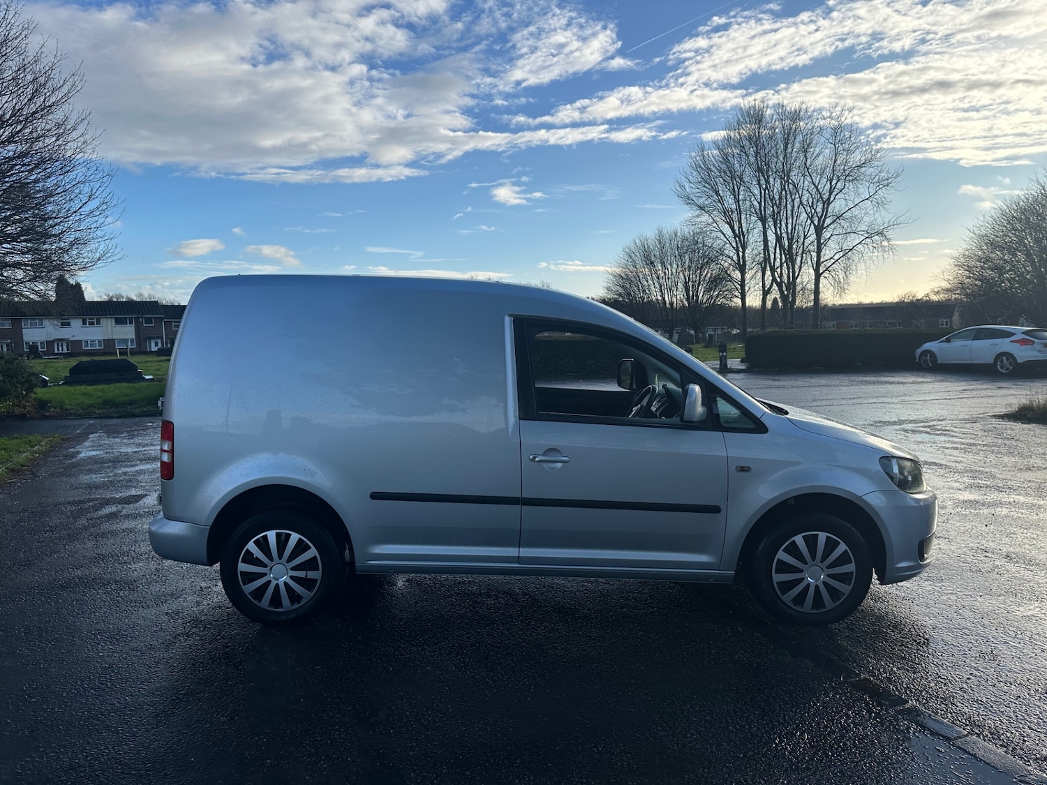 Used Volkswagen Caddy 2013 for sale - 77543577: Photo 4