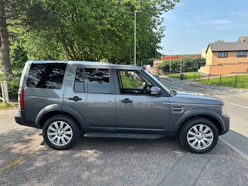 Used Land Rover Discovery 2015 for sale - 74927772: Photo