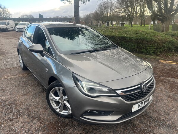 Used Vauxhall Astra 2017 for sale - 73090933: Photo 1