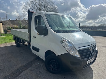 Vauxhall Movano feature image