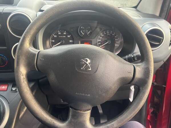 Used Peugeot Partner Tepee 2014 for sale - 76214904: Photo 20