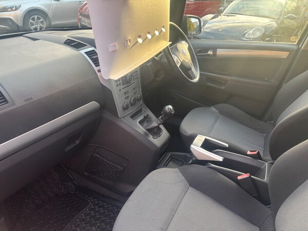 Used Vauxhall Zafira 2010 for sale - 76215470: Photo 10