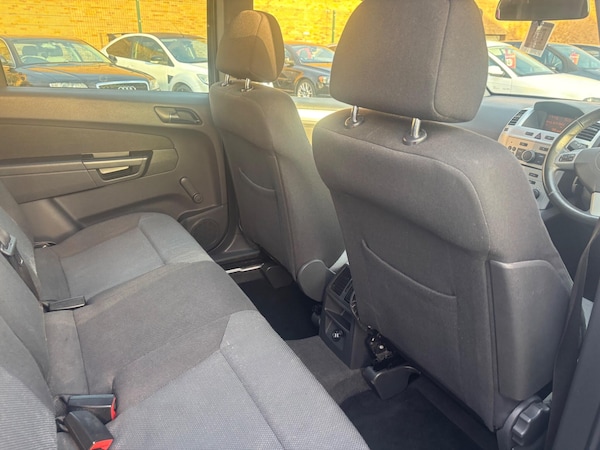 Used Vauxhall Zafira 2010 for sale - 76215470: Photo 16