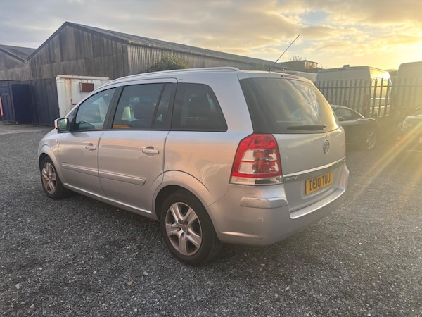 Used Vauxhall Zafira 2010 for sale - 76215470: Photo 5