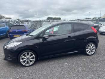 Used Ford Fiesta 2015 for sale - 75302029: Photo