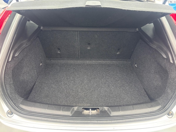 Used Volvo V40 Cross Country 2014 for sale - 75302264: Photo 12
