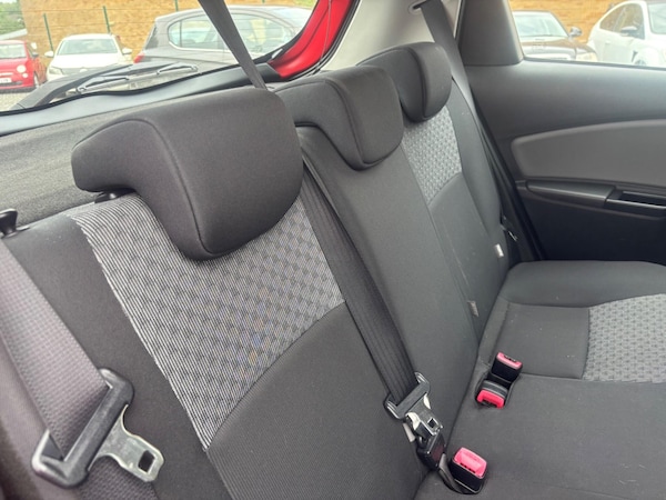 Used Toyota Yaris 2015 for sale - 75588516: Photo 11