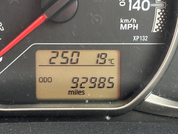 Used Toyota Yaris 2015 for sale - 75588516: Photo 14