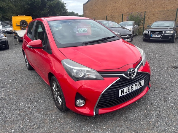 Used Toyota Yaris 2015 for sale - 75588516: Photo 1