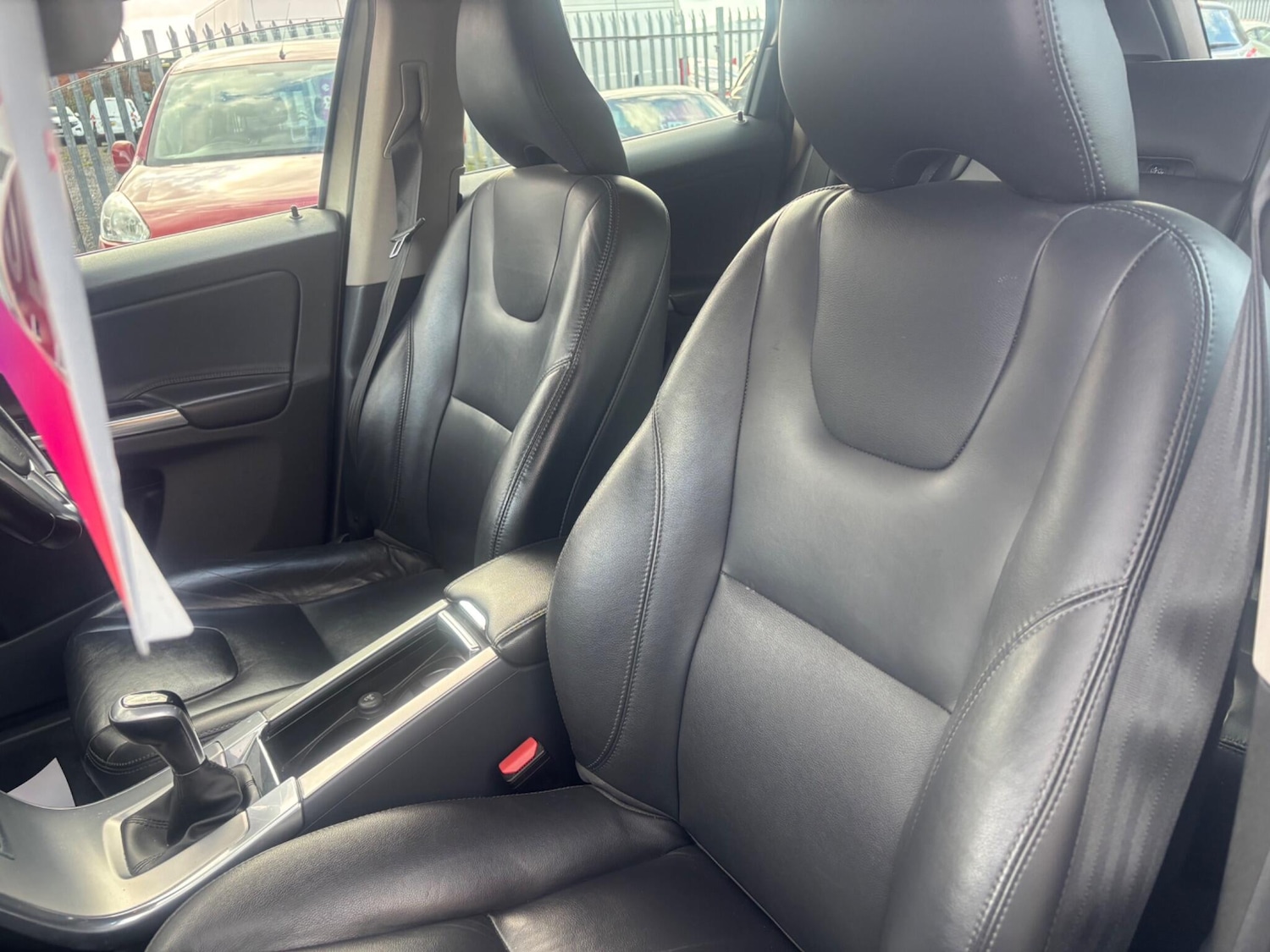 Used Volvo XC60 2016 for sale - 76349351: Photo 12