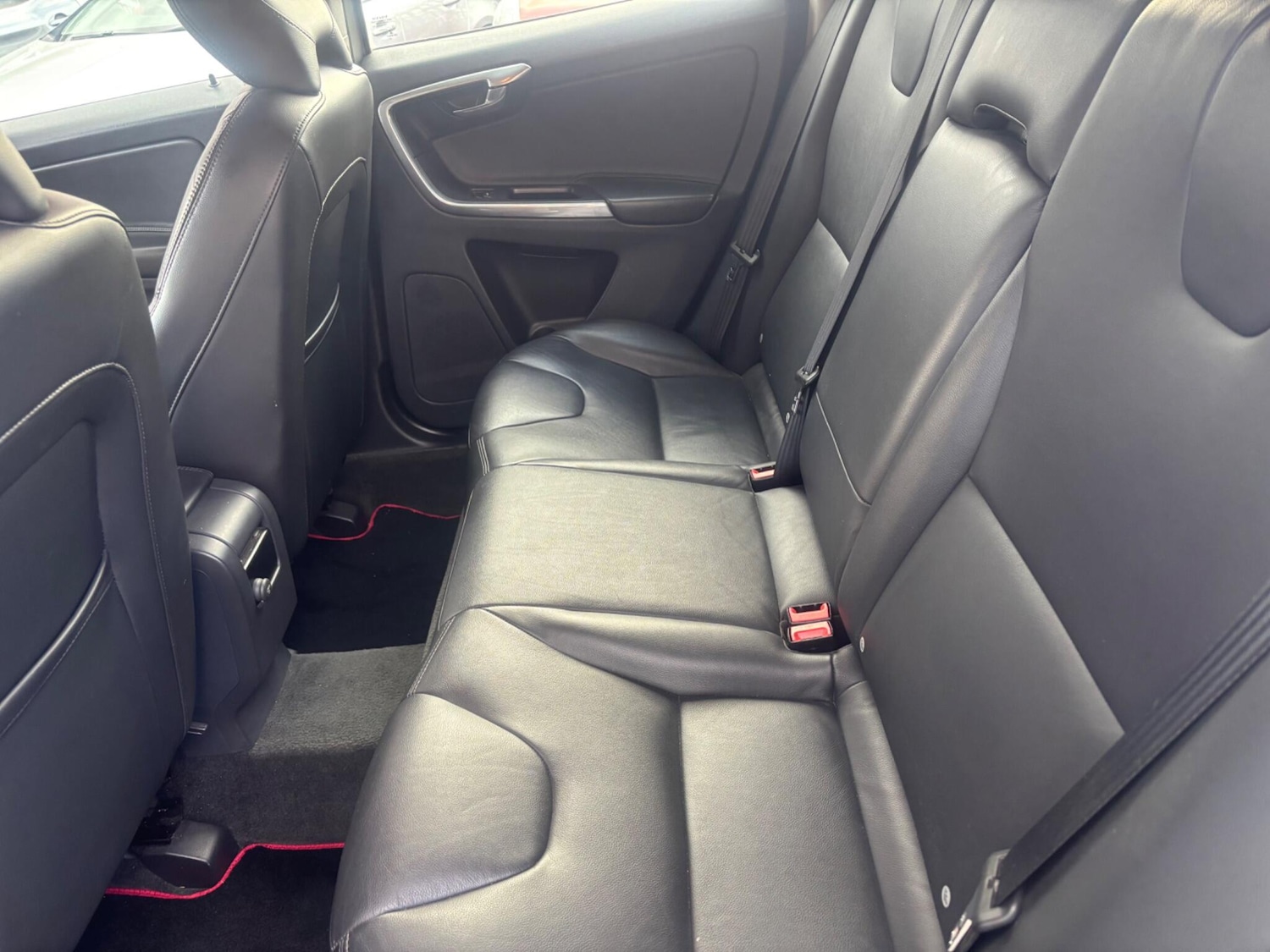 Used Volvo XC60 2016 for sale - 76349351: Photo 15