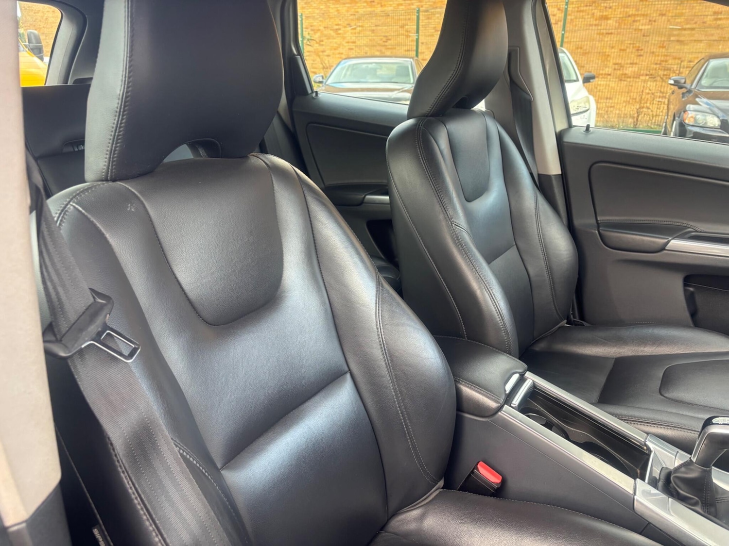 Used Volvo XC60 2016 for sale - 76349351: Photo 21