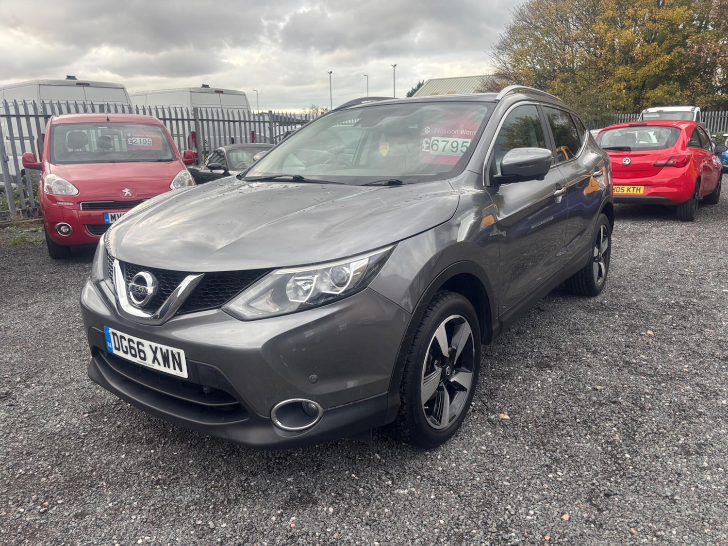 Used Nissan Qashqai 2016 for sale - 76361494: Photo 3