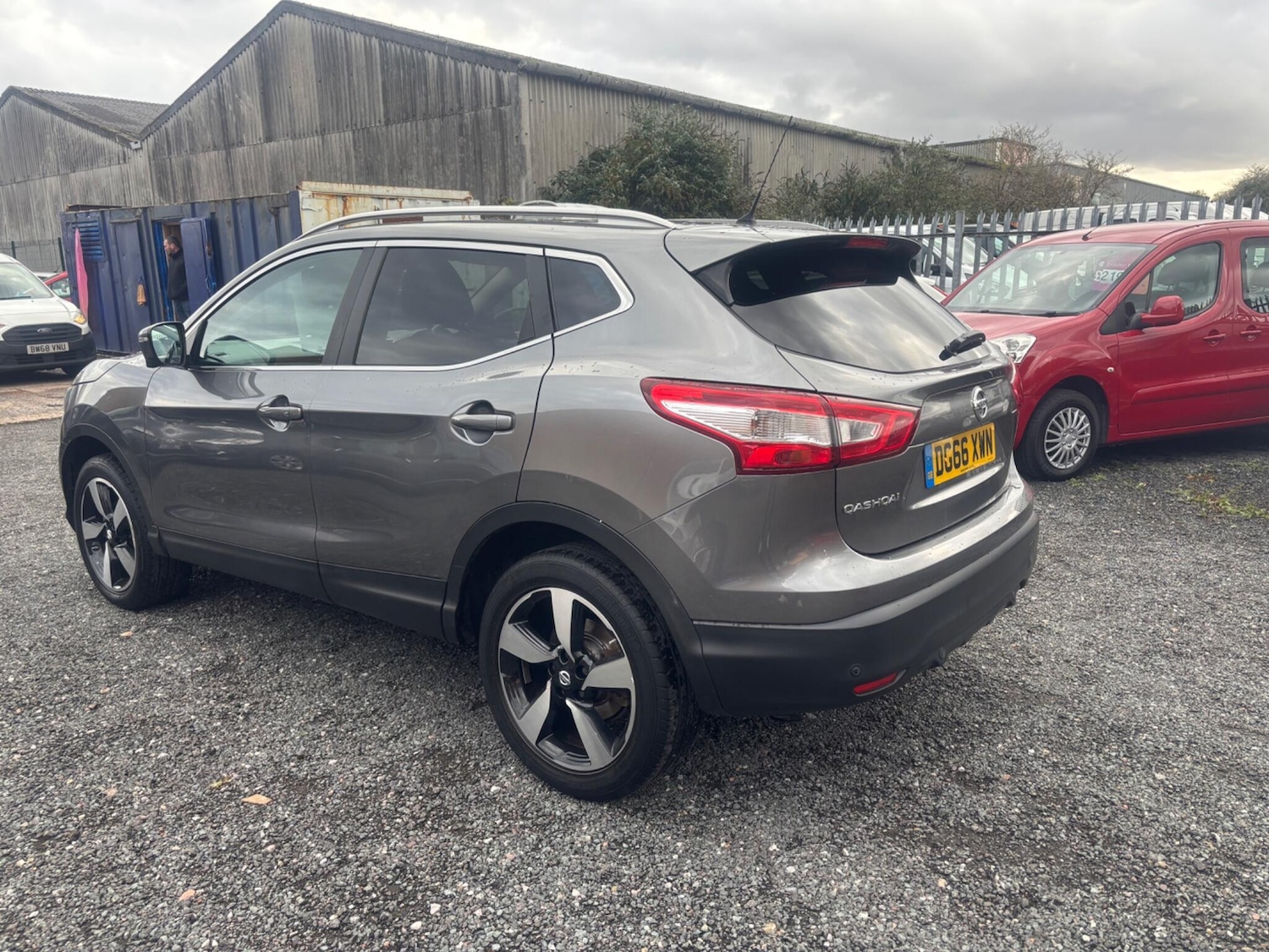 Used Nissan Qashqai 2016 for sale - 76361494: Photo 5