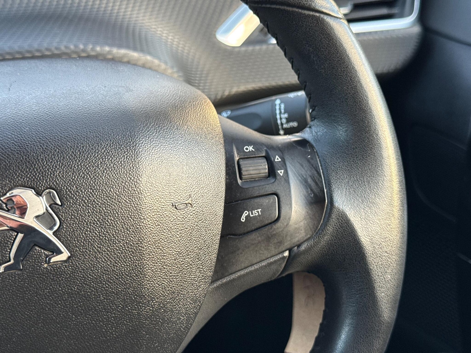 Used Peugeot 208 2017 for sale - 76472775: Photo 21