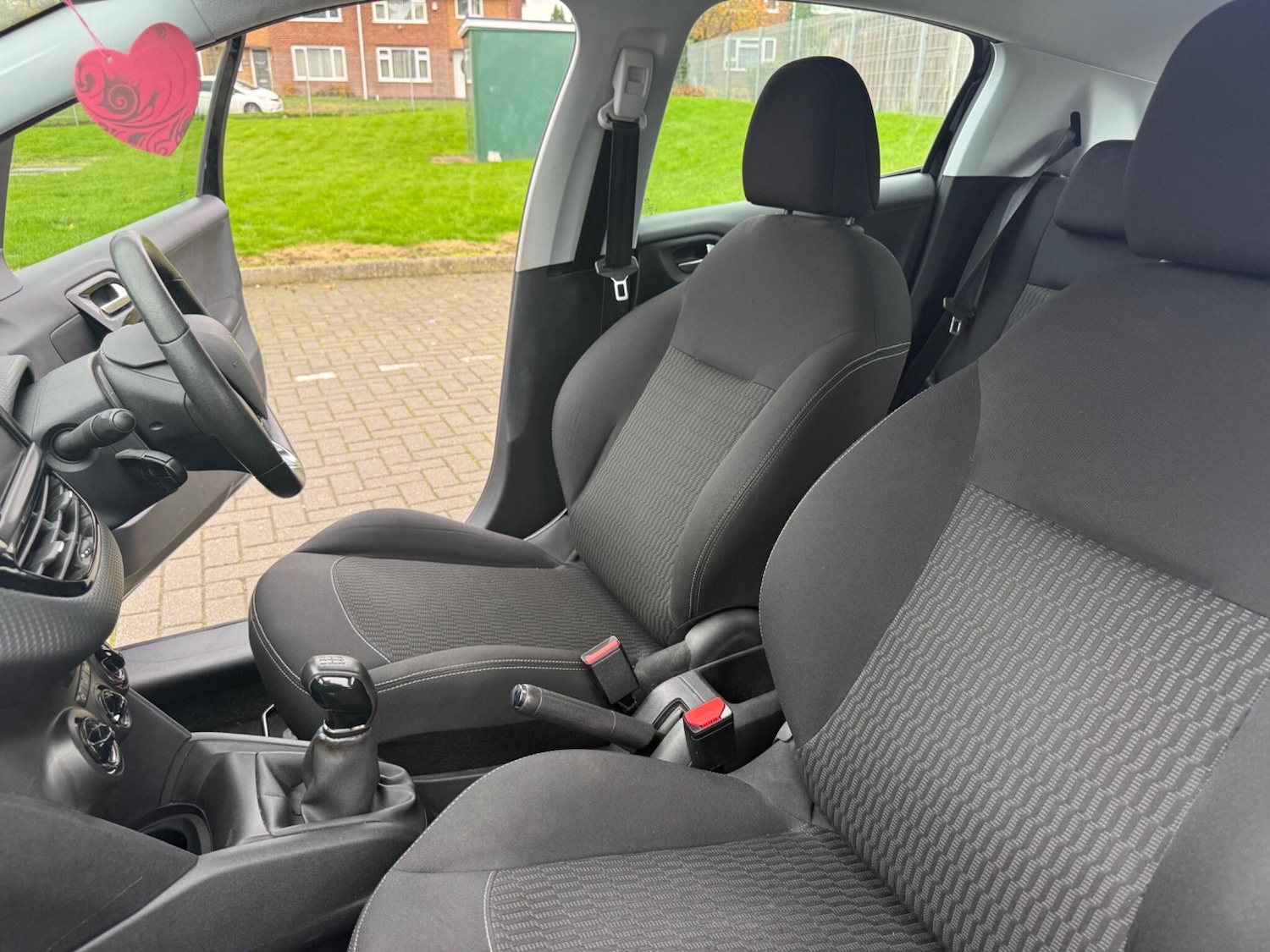 Used Peugeot 208 2017 for sale - 76472775: Photo 28