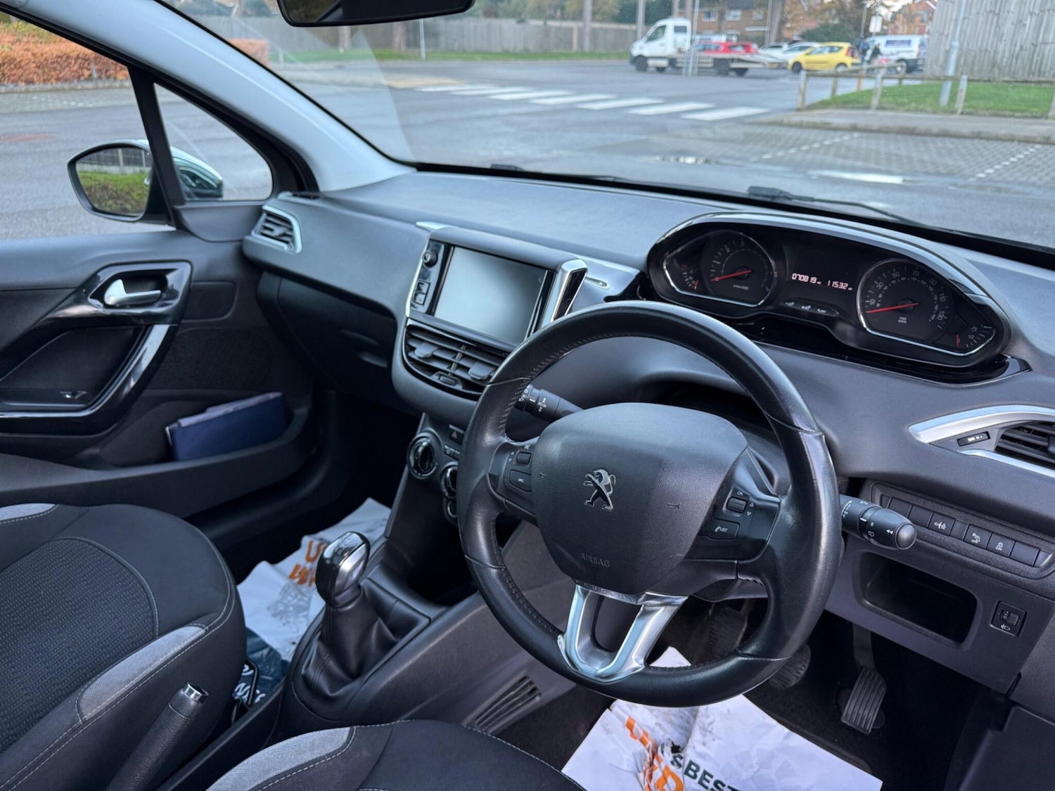 Used Peugeot 208 2014 for sale - 76432477: Photo 12