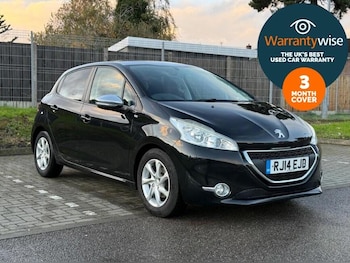 Used Peugeot 208 2014 for sale - 76432477: Photo