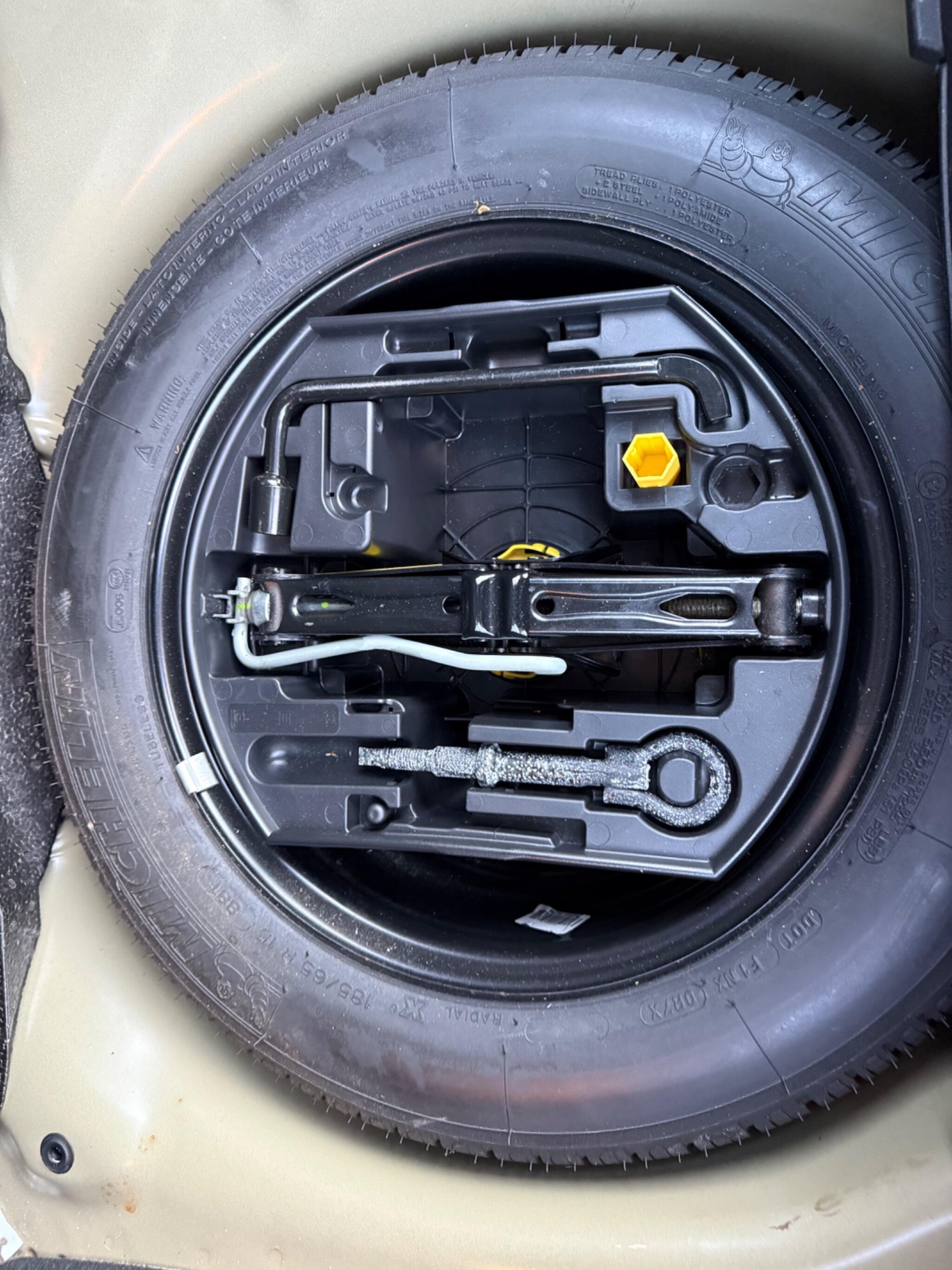 Used Peugeot 208 2014 for sale - 76432477: Photo 24