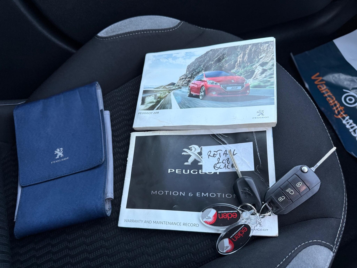 Used Peugeot 208 2014 for sale - 76432477: Photo 32