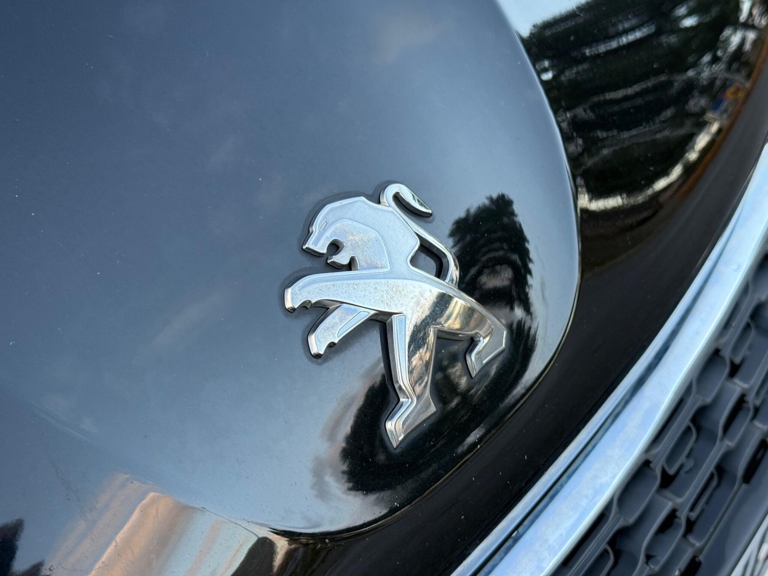 Used Peugeot 208 2014 for sale - 76432477: Photo 40