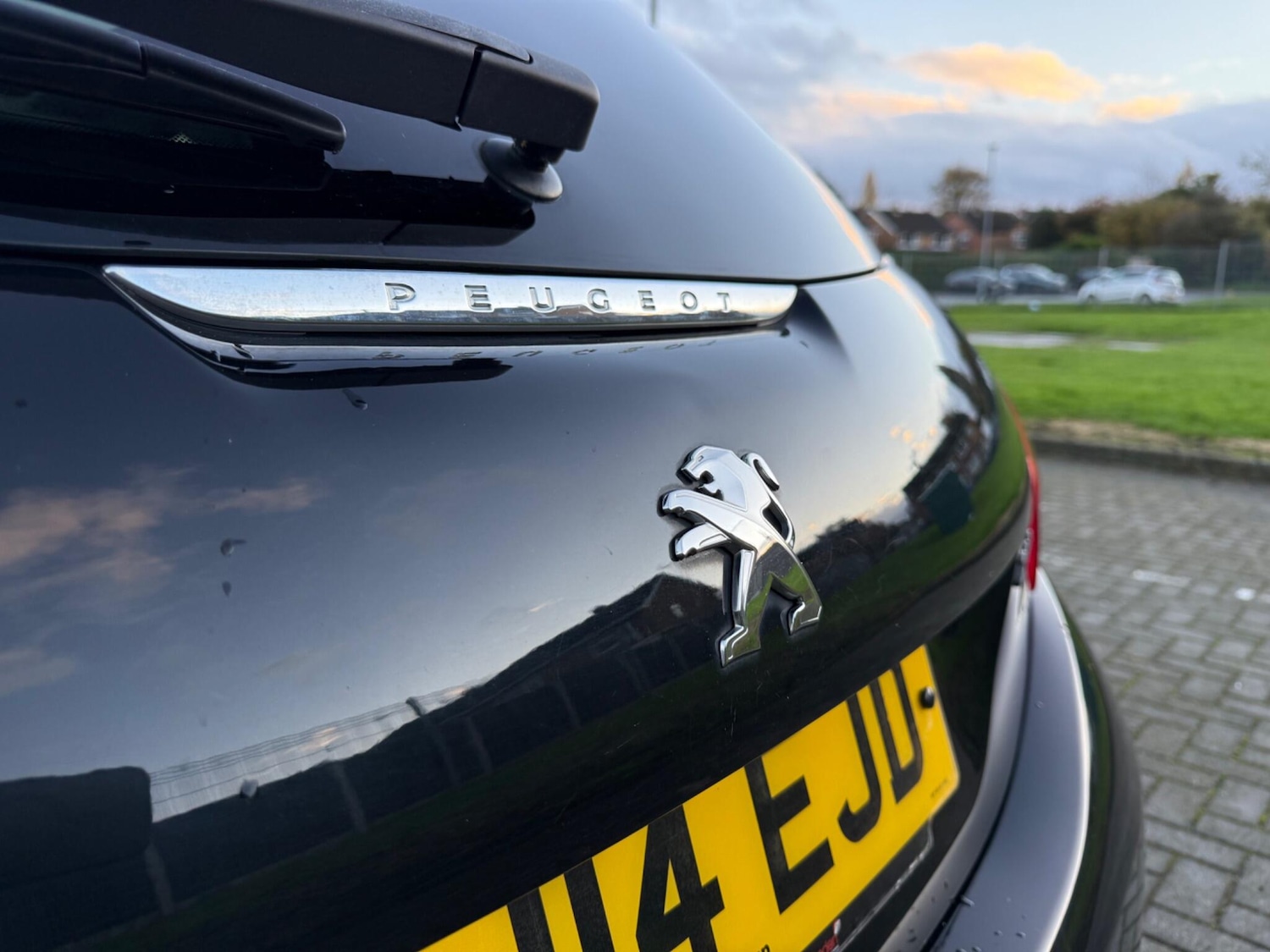 Used Peugeot 208 2014 for sale - 76432477: Photo 41