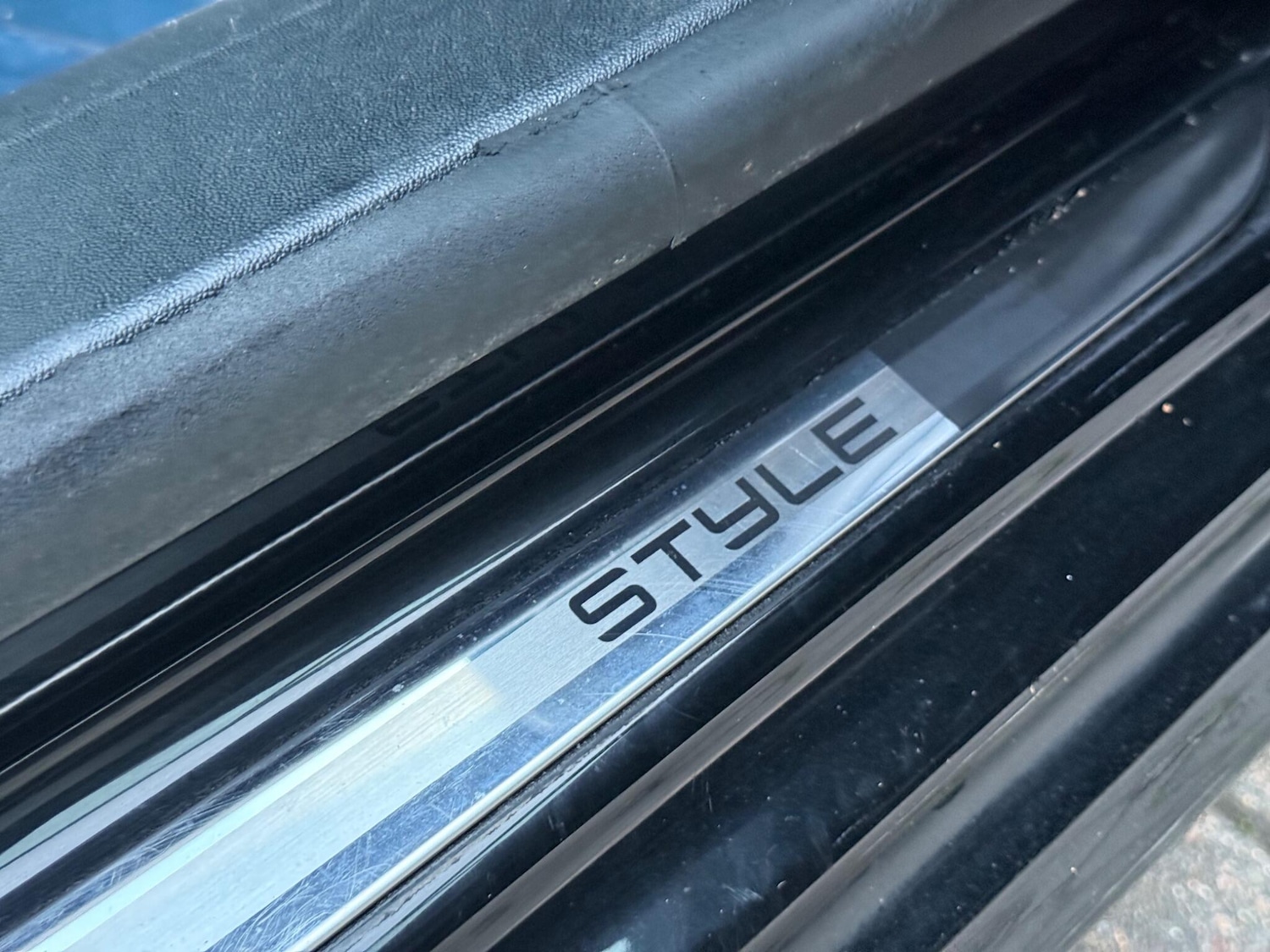 Used Peugeot 208 2014 for sale - 76432477: Photo 42