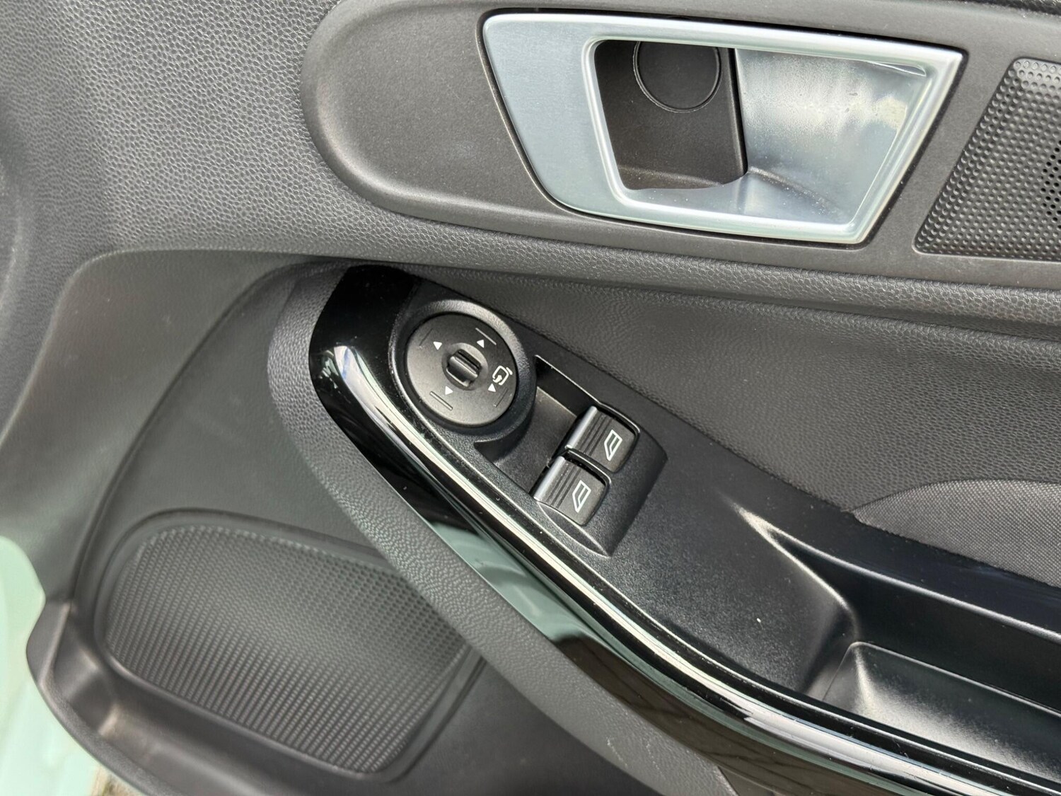 Used Ford Fiesta 2016 for sale - 76398073: Photo 22