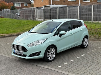 Used Ford Fiesta 2016 for sale - 76398073: Photo