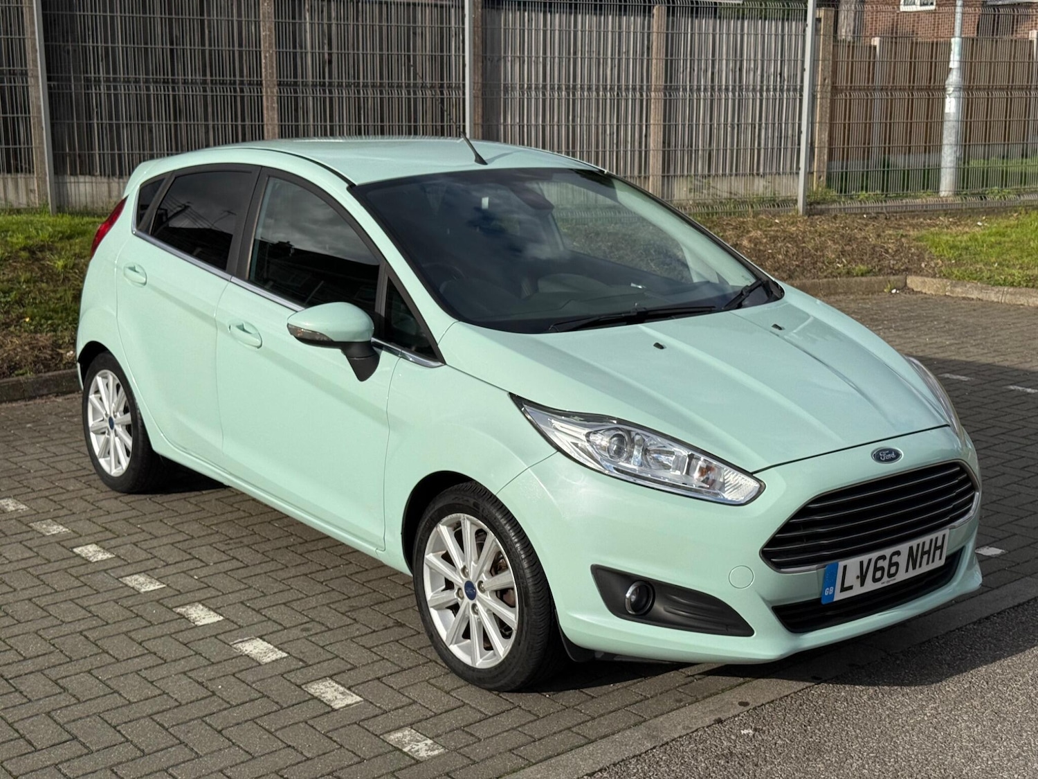 Used Ford Fiesta 2016 for sale - 76398073: Photo 6