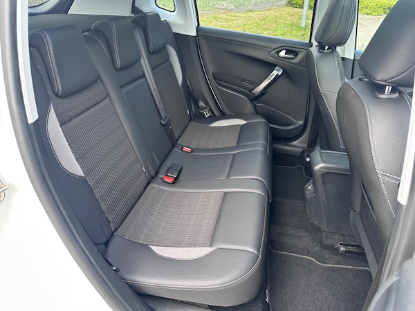 Used Peugeot 2008 2018 for sale - 76041868: Photo 16
