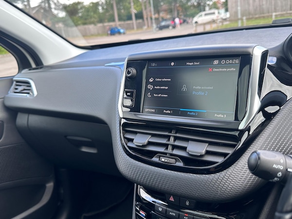Used Peugeot 2008 2018 for sale - 76041868: Photo 28