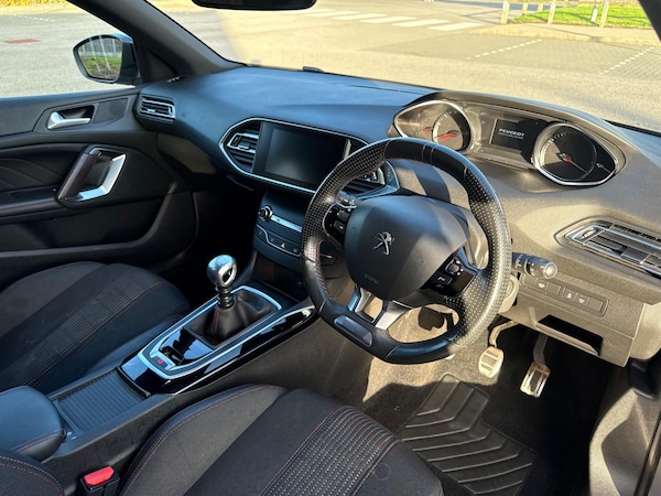 Used Peugeot 308 2017 for sale - 76189057: Photo 14