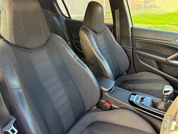 Used Peugeot 308 2017 for sale - 76189057: Photo 16