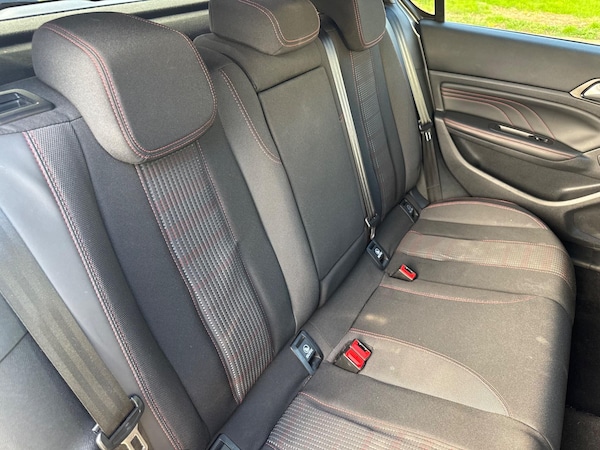 Used Peugeot 308 2017 for sale - 76189057: Photo 18