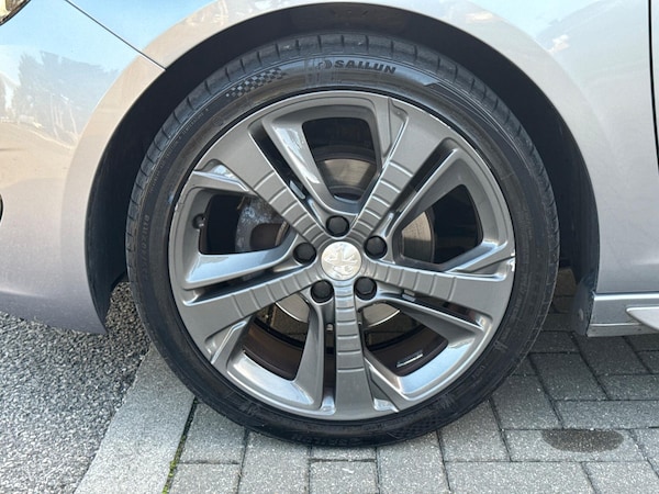 Used Peugeot 308 2017 for sale - 76189057: Photo 27