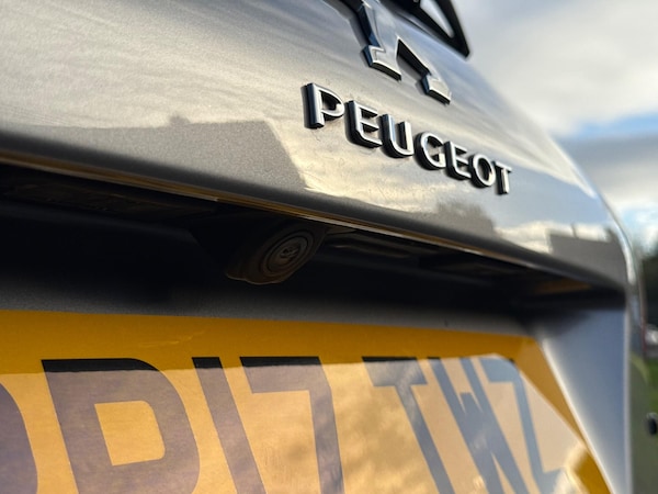 Used Peugeot 308 2017 for sale - 76189057: Photo 41