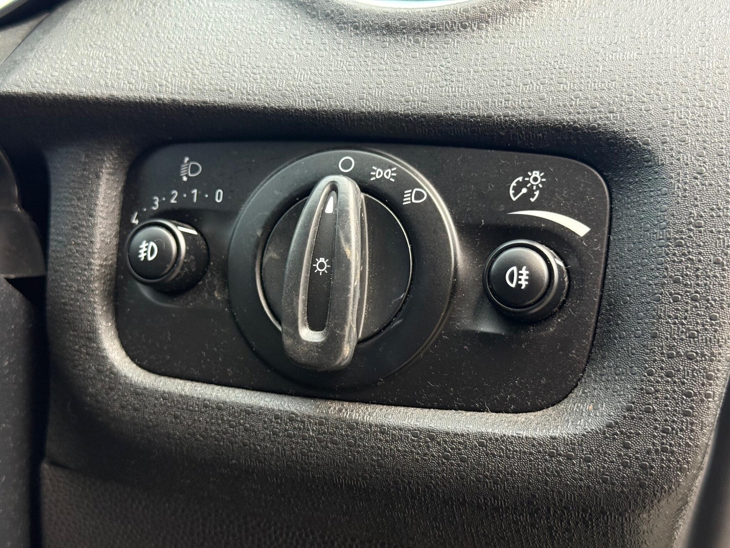 Used Ford Fiesta 2016 for sale - 76473400: Photo 22