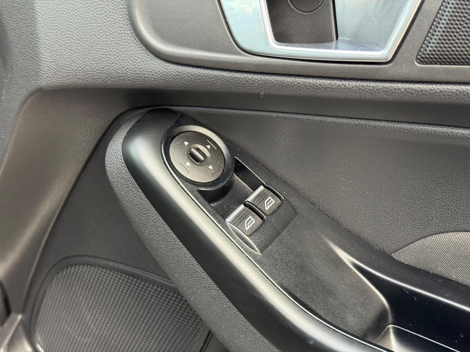 Used Ford Fiesta 2016 for sale - 76473400: Photo 23