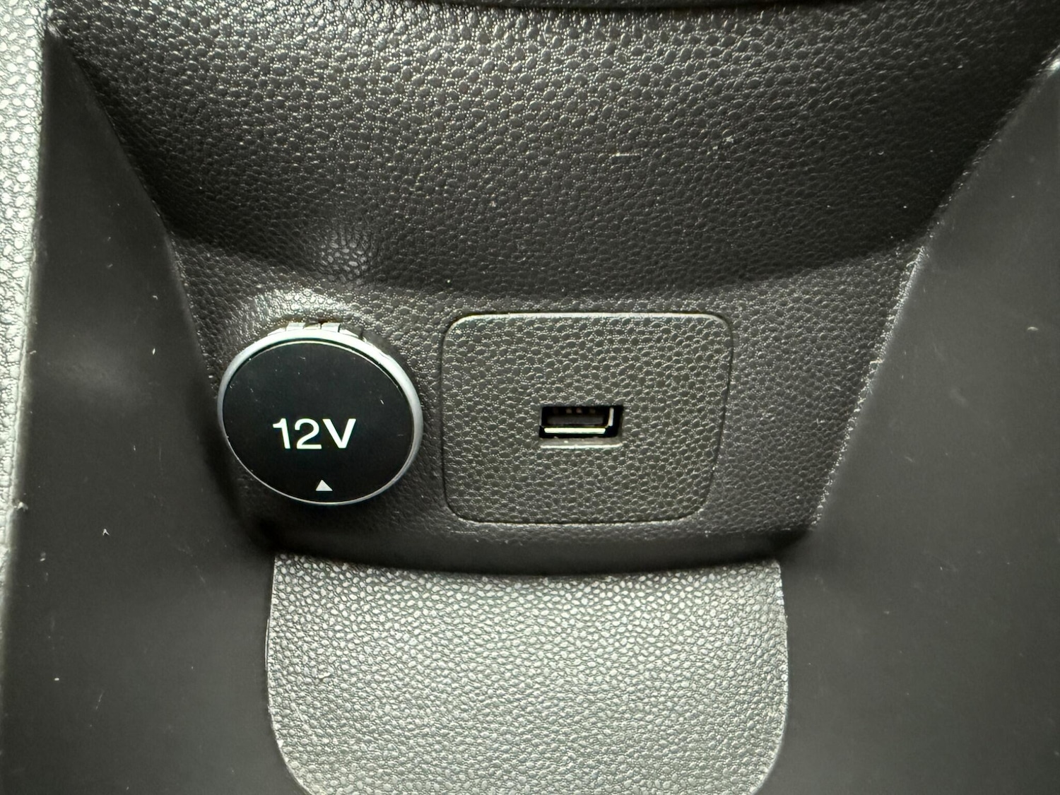 Used Ford Fiesta 2016 for sale - 76473400: Photo 24