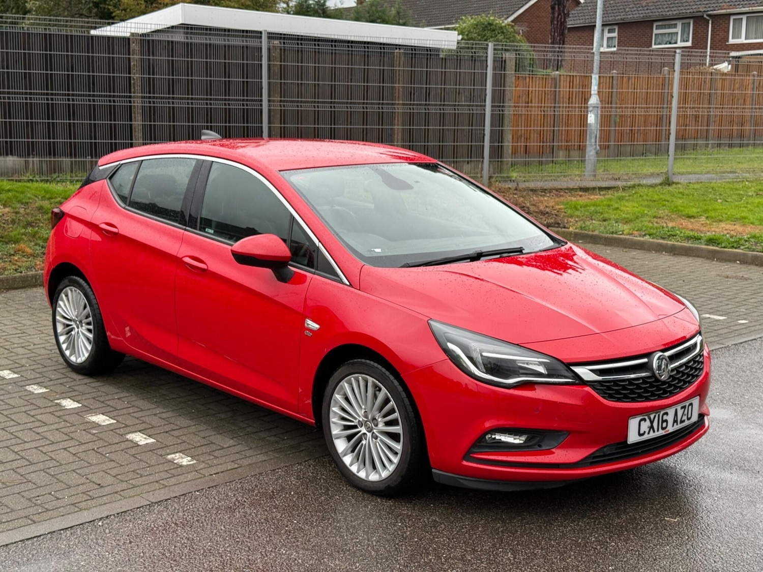 Used Vauxhall Astra 2016 for sale - 76167023: Photo 2