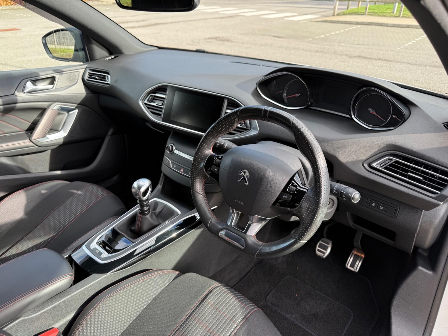 Used Peugeot 308 2016 for sale - 76377988: Photo 14