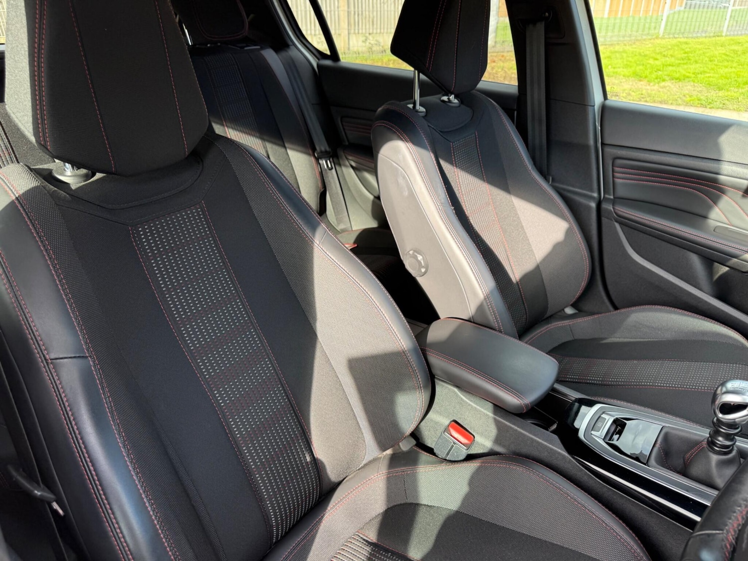 Used Peugeot 308 2016 for sale - 76377988: Photo 15