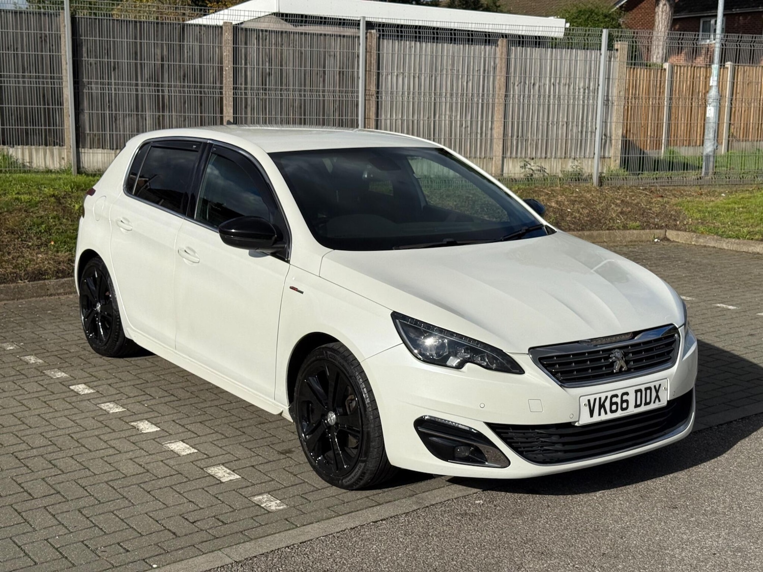 Used Peugeot 308 2016 for sale - 76377988: Photo 2