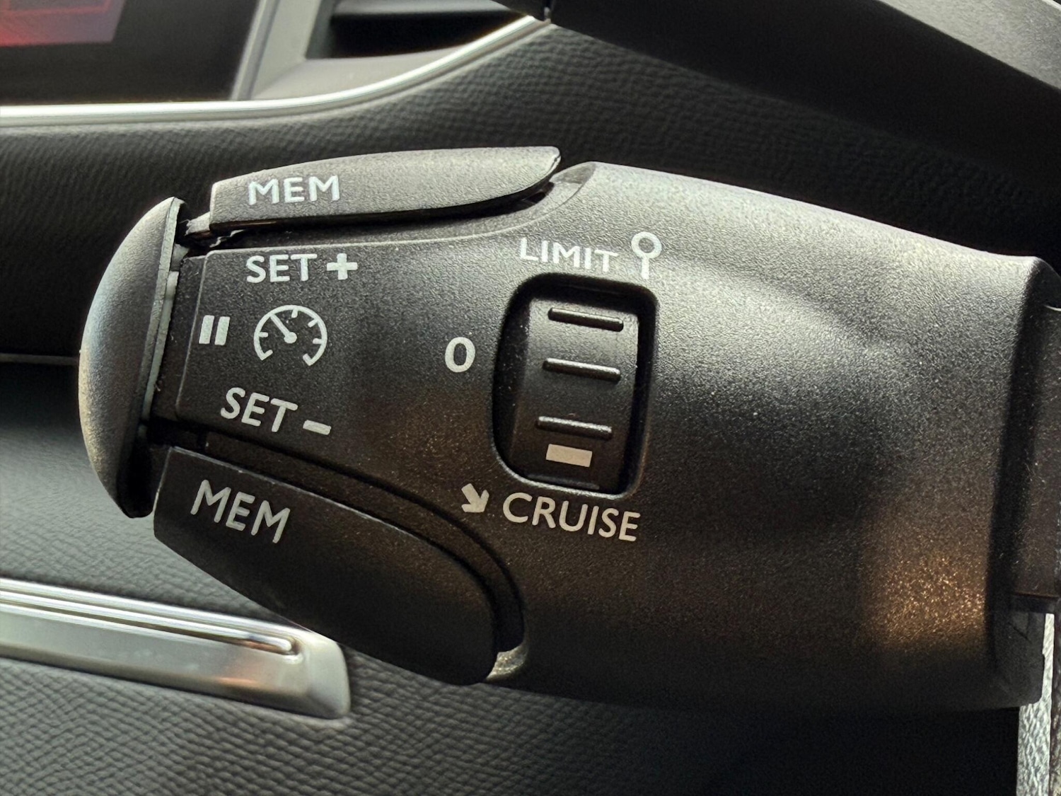 Used Peugeot 308 2016 for sale - 76377988: Photo 21