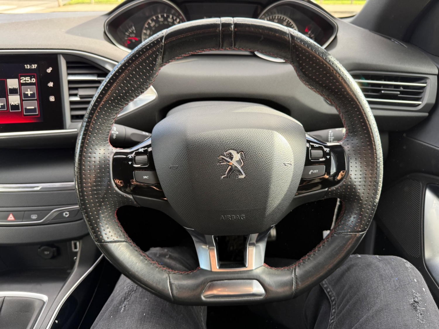 Used Peugeot 308 2016 for sale - 76377988: Photo 39