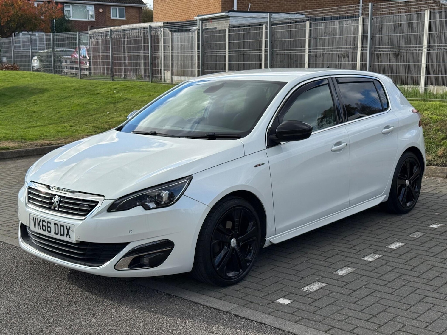 Used Peugeot 308 2016 for sale - 76377988: Photo 4