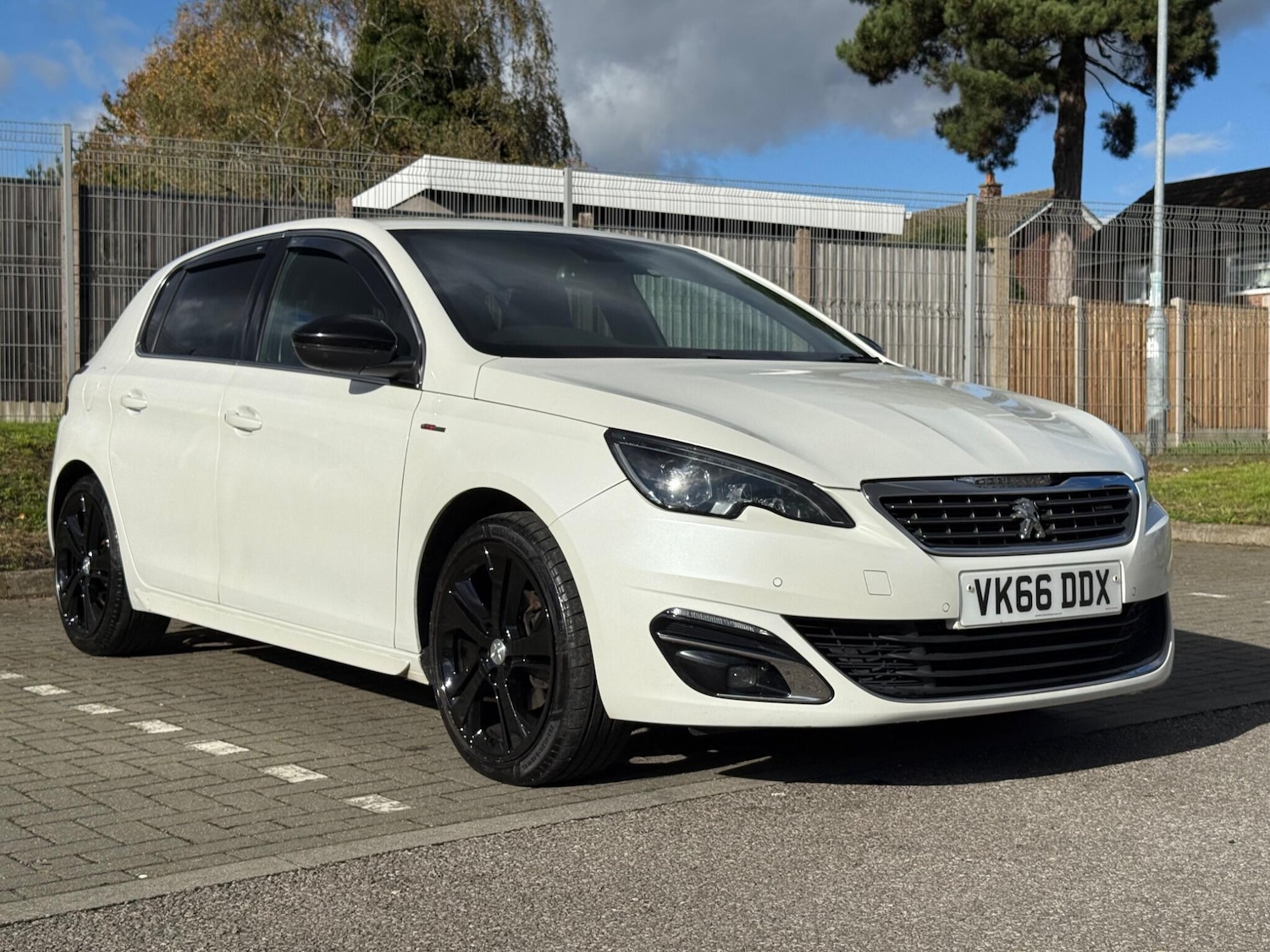 Used Peugeot 308 2016 for sale - 76377988: Photo 6