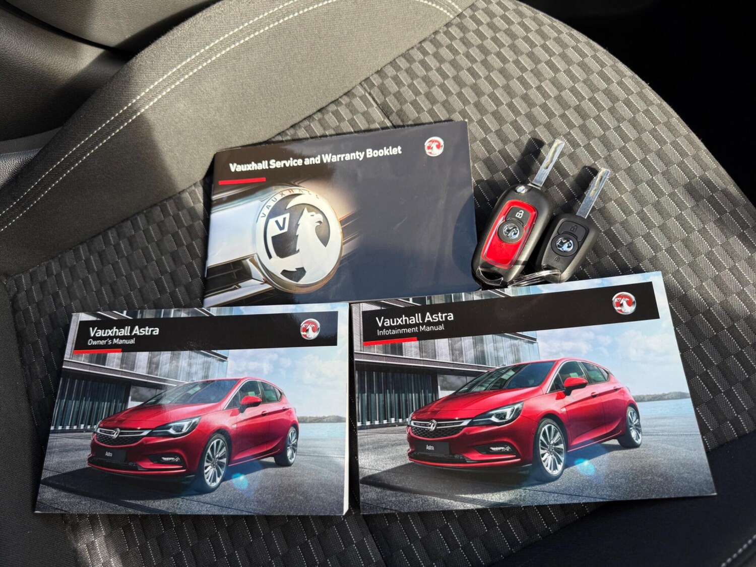Used Vauxhall Astra 2016 for sale - 76043230: Photo 44